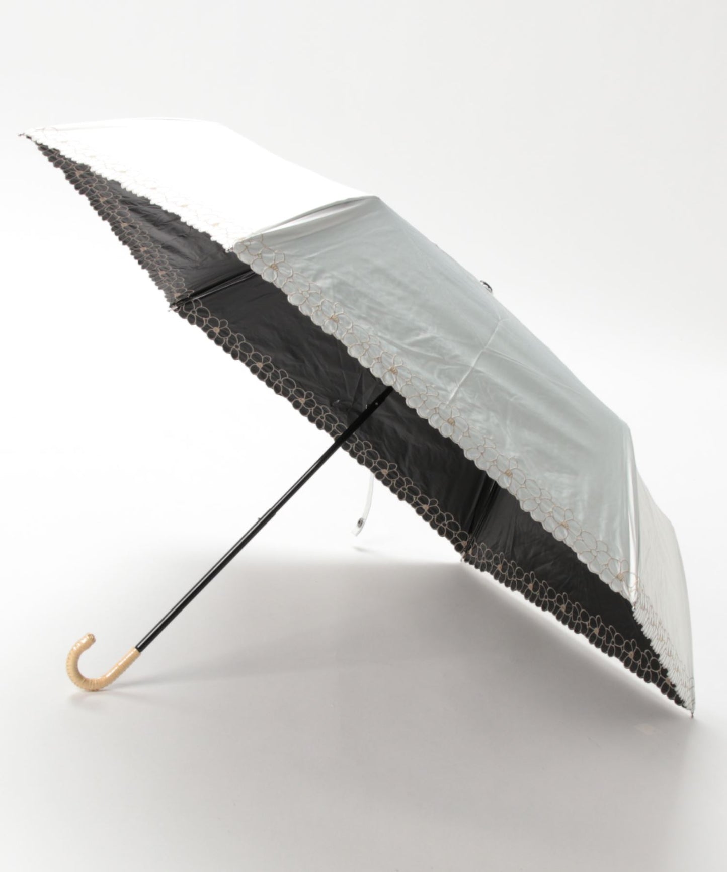 刺繍　丈夫な6本骨軽量折りたたみ傘