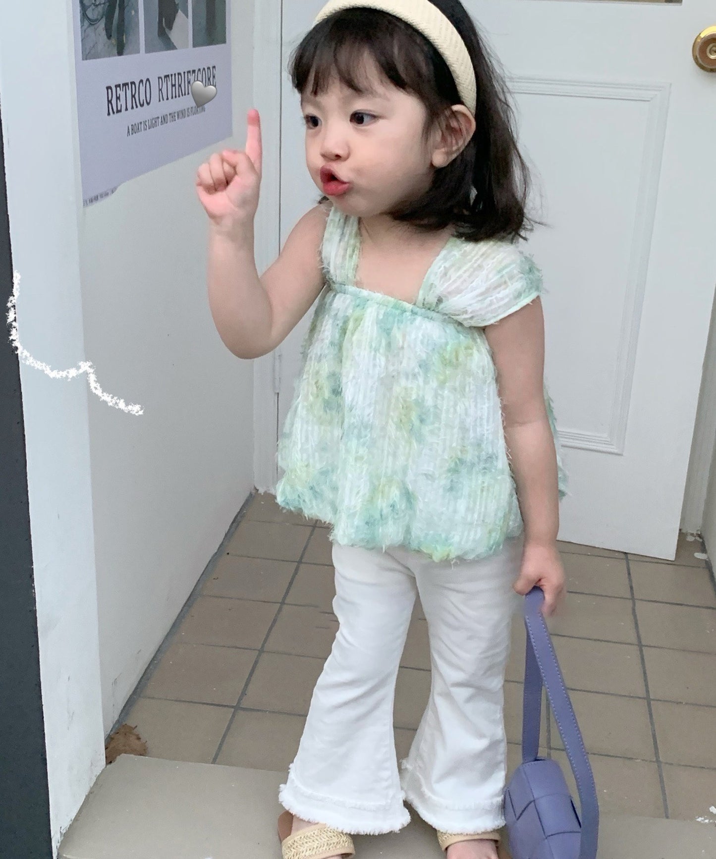 【aimoha-KIDS-】子供服かわいいふんわり総柄トップス