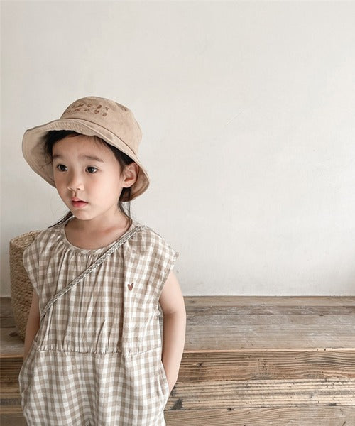 【aimoha-KIDS- 】韓国子供服 ギンガムチェックノースリーブオールインワン