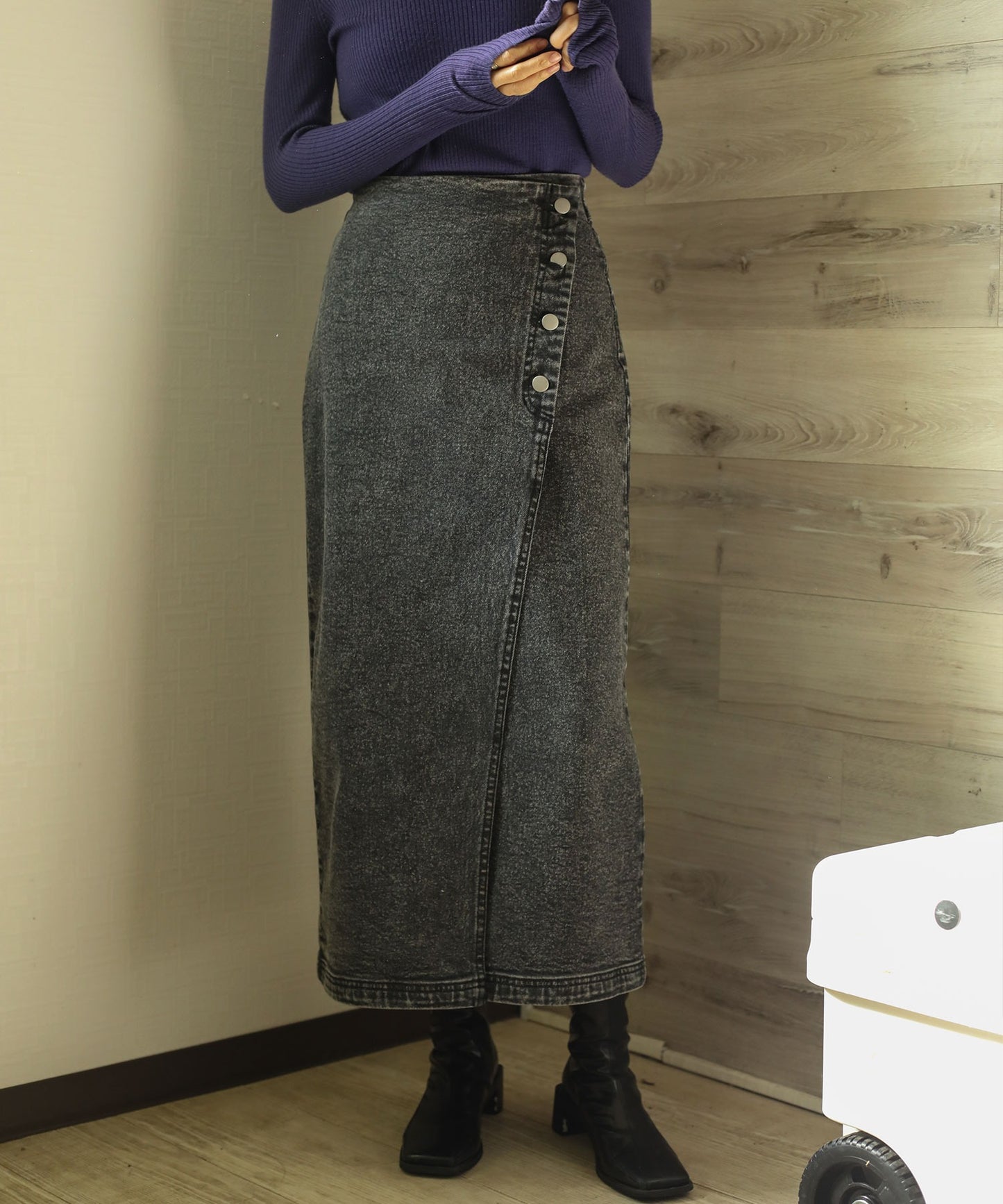 【aimoha】オリジナル フロントボタン スリットストレッチデニムスカート